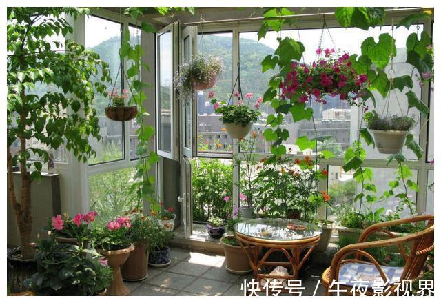 装修|家里空间不足，阳台学会这么改造，空间宽敞一倍，真是太聪明了