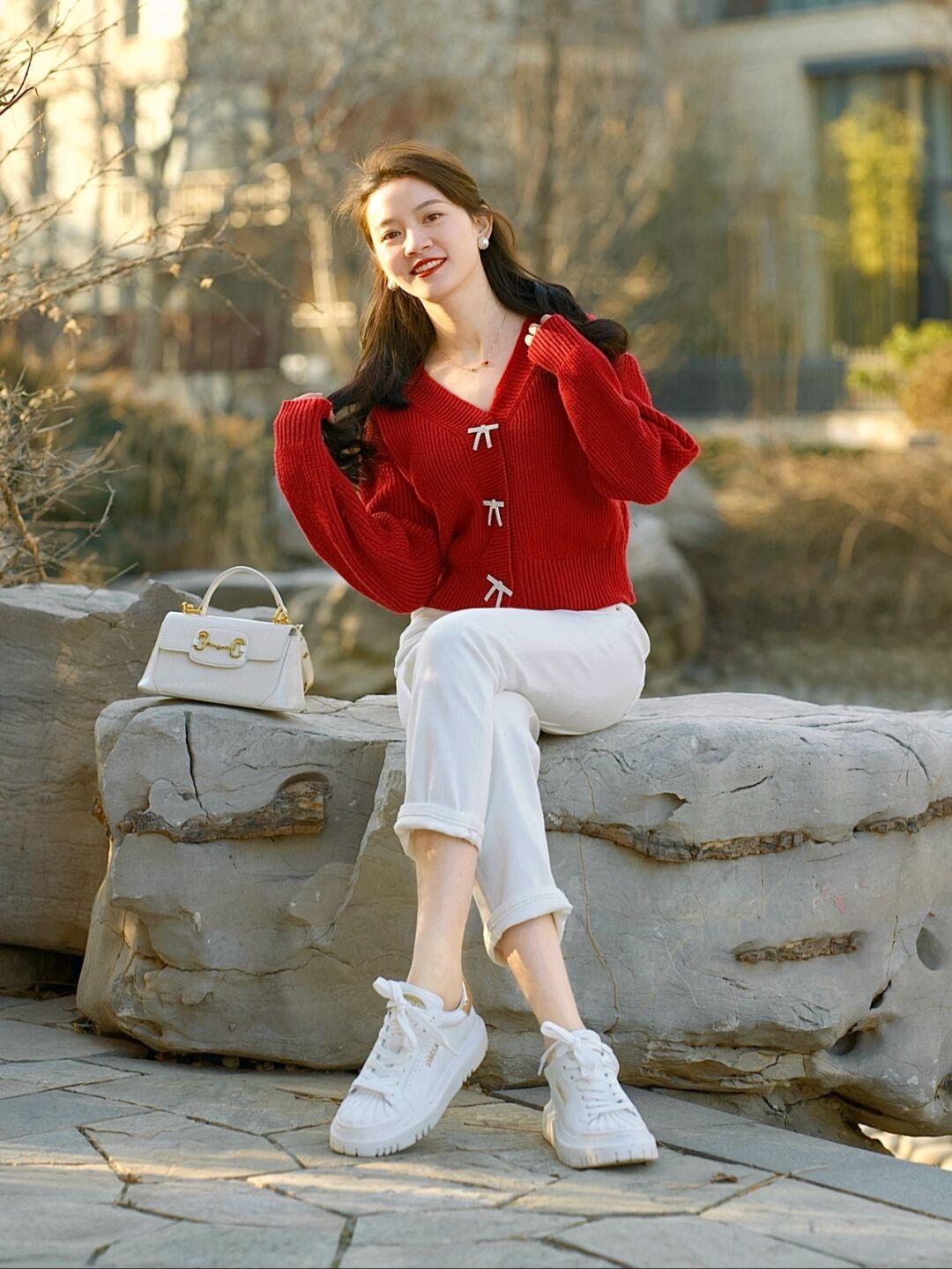 打扮|懂得打扮比长得好看更重要,今冬流行“毛衣开衫”,你有几件?