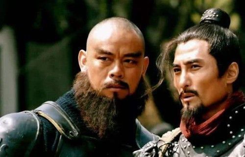 武松|水浒传中,武松,鲁智深,林冲,三人联合起来,能不能打败卢俊义