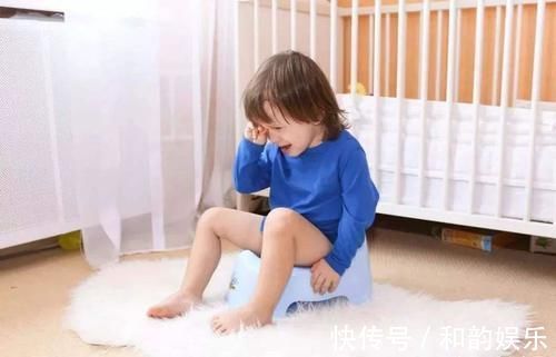 食物|孩子常便秘，吃香蕉只会加重，缓解便秘的最佳水果原来是它们