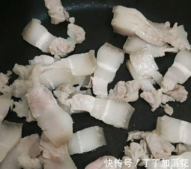 莴笋炒五花肉|莴笋炒五花肉！