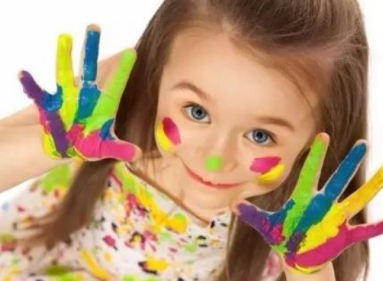 衣服|宝宝身体这两个地方要是很凉,说明已经很冷了,很多宝妈都弄错了