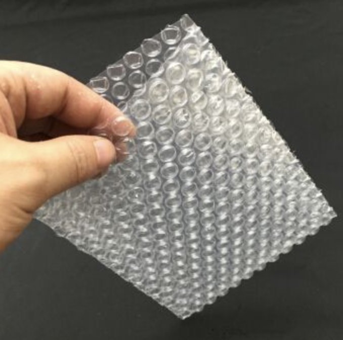 厨房|快递气泡膜千万别扔,放在卫生间和厨房,一年能省不少钱