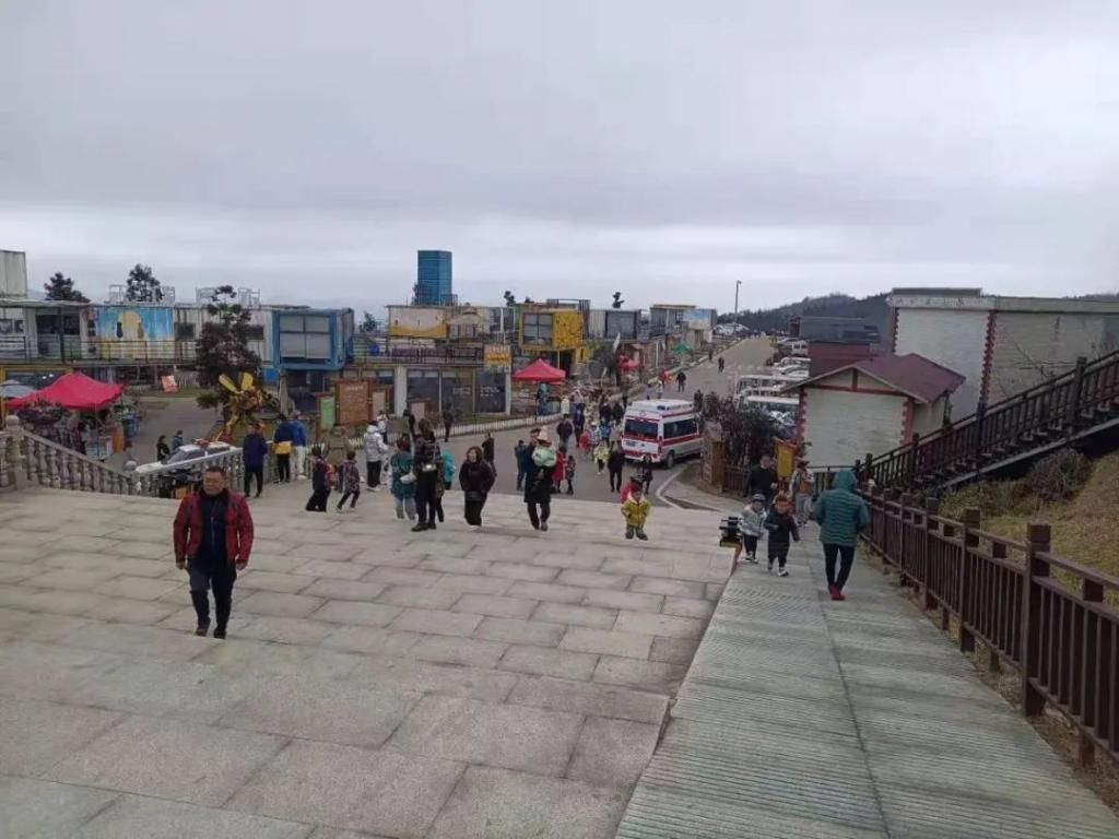 水城：乡村旅游持续火爆 就地过年成新风尚