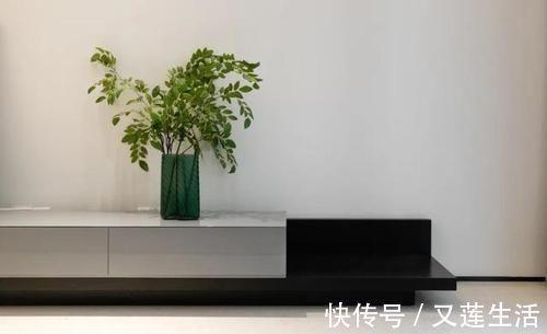 成品柜|一进他家,才知什么是简约而不简单,只搭配软装家具就很美了!赞