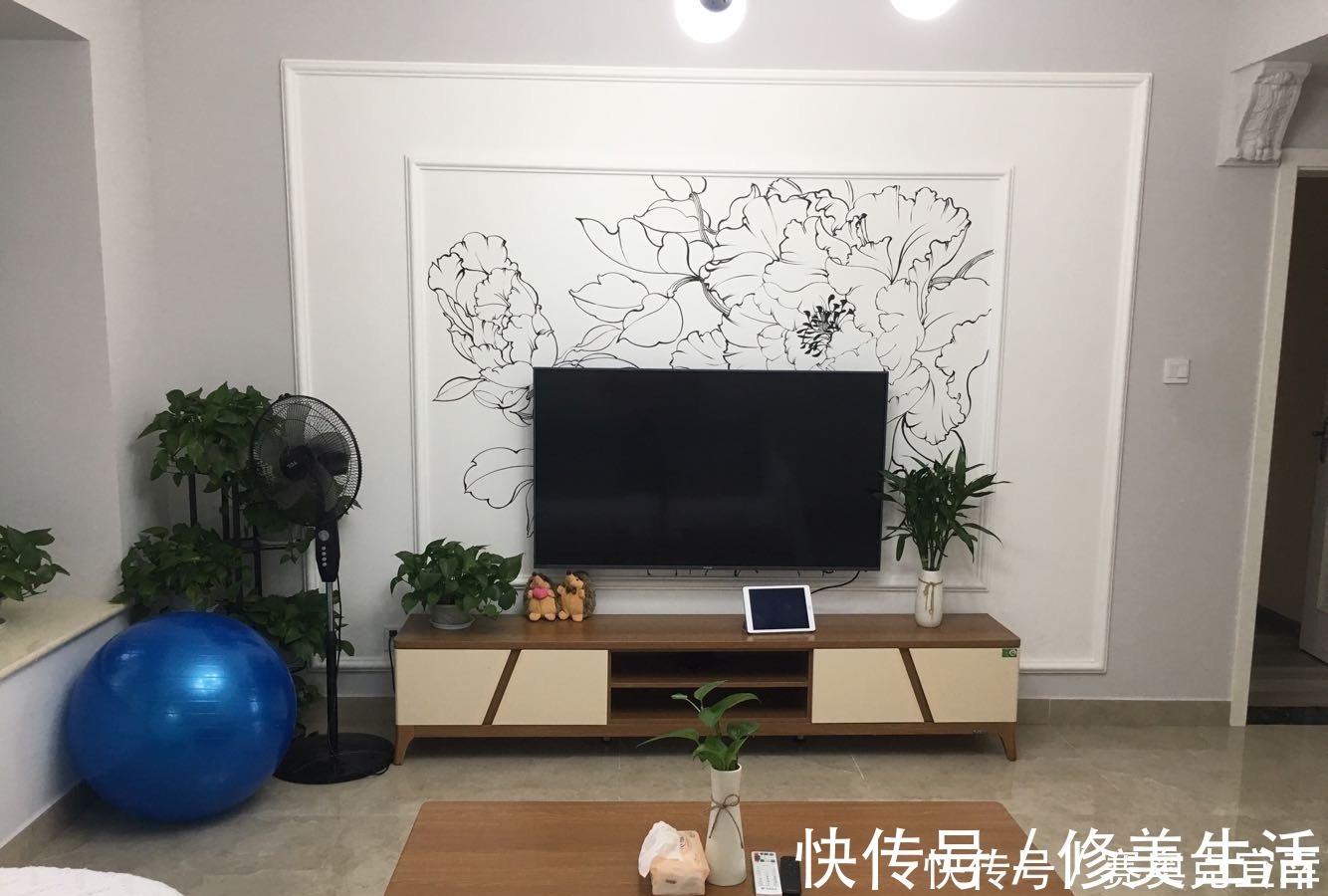 电视墙|新房刚大扫除完成，朋友进门就被电视墙惊艳到，特别不满意餐厅