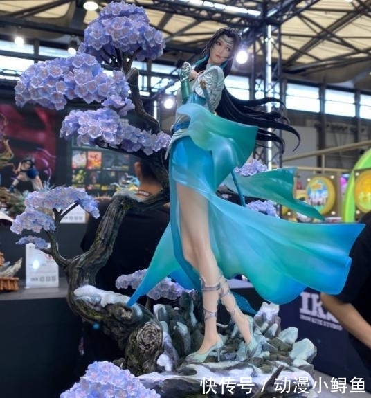 大长腿|斗破又出手办,云韵大长腿很吸睛,造型绝了,可惜颜值不如美杜莎
