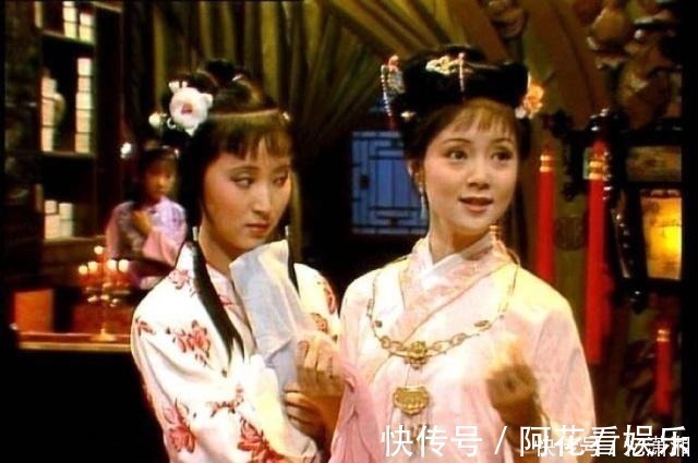 宝钗&红楼梦,完美女孩宝琴出场意义何在看似她最优秀,实则在夸黛玉
