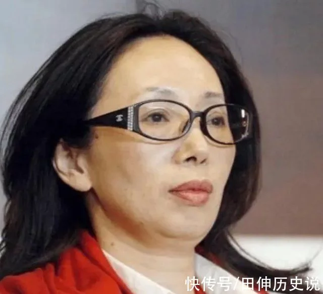 戴秀丽:从记者到黑龙江女首富，却被离婚