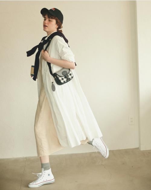 3个毛衣搭衬衫的组合，让基本款穿出不同风格，通勤穿搭可以更有趣好看