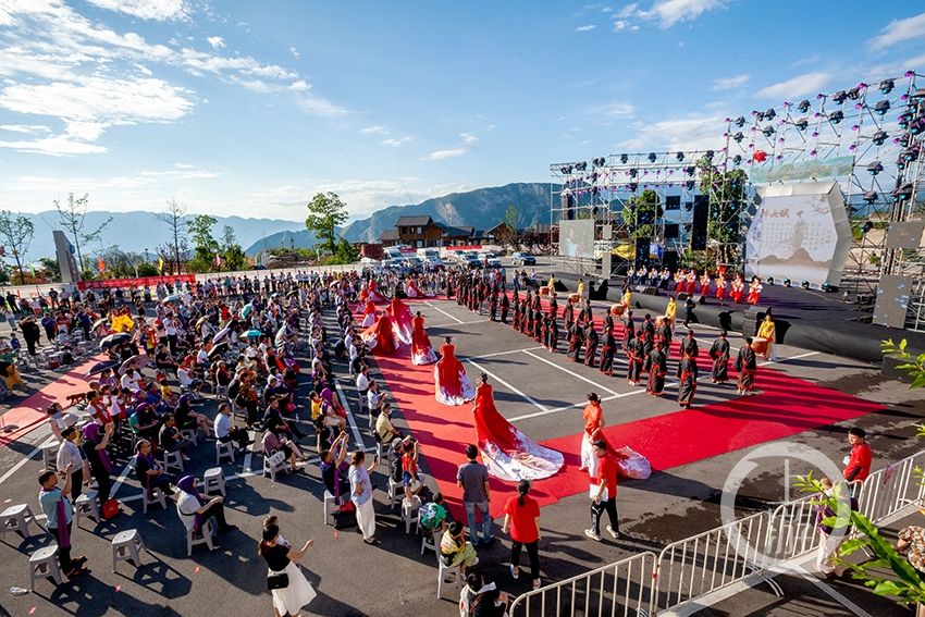 红叶节|聚焦巫山 首届巫山神女旅游文化艺术节开幕