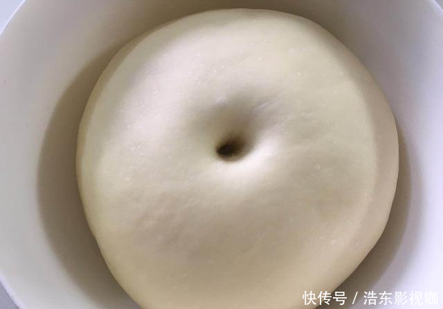 蓬松|教你在家做椰蓉面包,蓬松暄软,营养美味