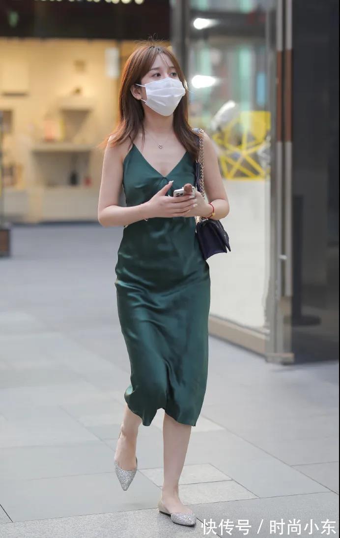 吊带裙|高跟吊带裙美女小姐姐，面容精致娇艳动人