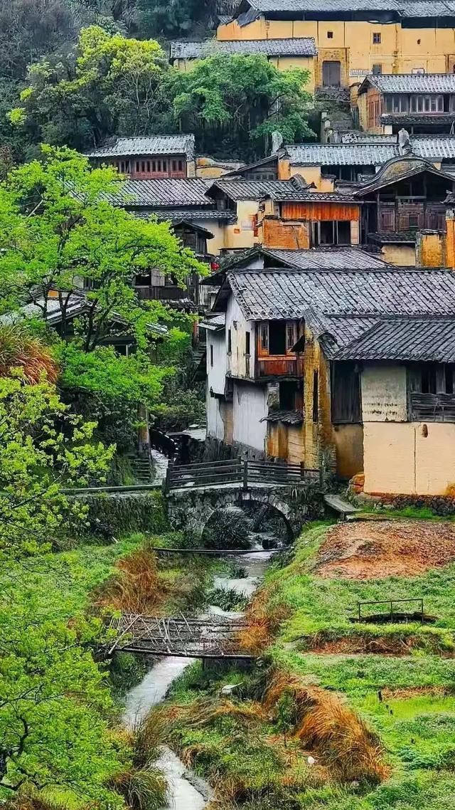 古朴村落恰逢花开，就等你了