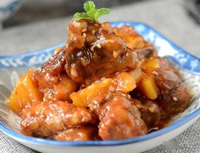 14道酸酸甜甜菠萝菜的做法，菠萝入菜提香又爽口，口感清新解腻