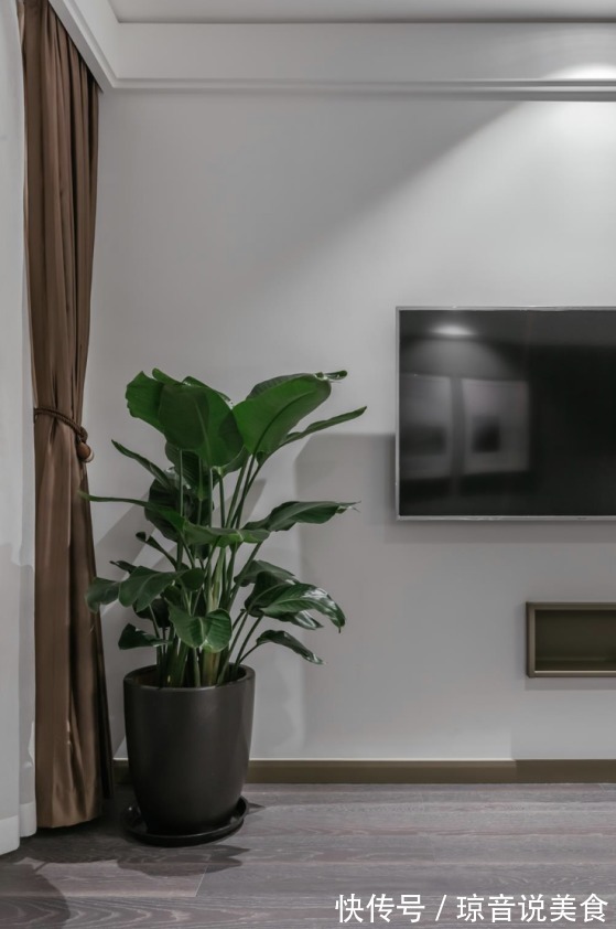 书房|过道别再浪费了,学他家这么装,书房、杂物间都有了!实用性倍增