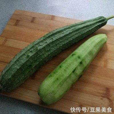 道家常干鱿鱼炒丝瓜|这道家常干鱿鱼炒丝瓜简单快手，超下饭