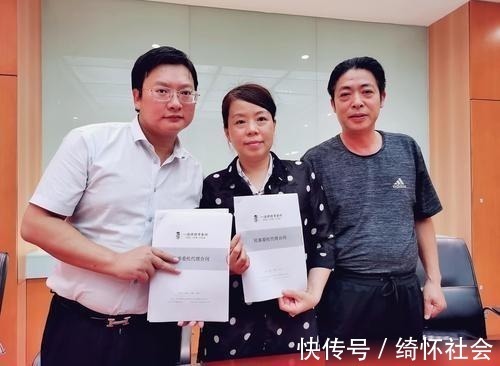 许妈|郭威亲姥姥出镜，教孩子认字，告知家庭的别样生活