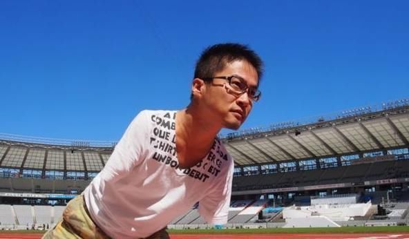 尼克|90后孕妇生下“海豹胎”,曾拒绝医生打掉,如今杂戏团要高价收购