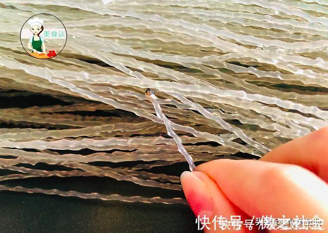 才知道,红薯粉条也有假的,牢记8字选购口诀,轻松识别问题粉条