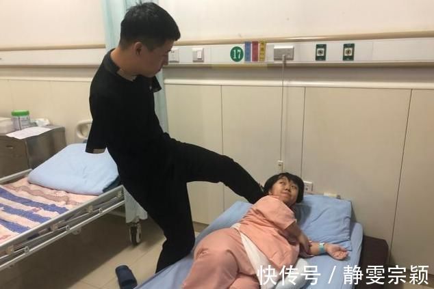 侏儒症|侏儒症女与无臂男生娃,孕期称畸形就引产,孩子出生后让人感慨!
