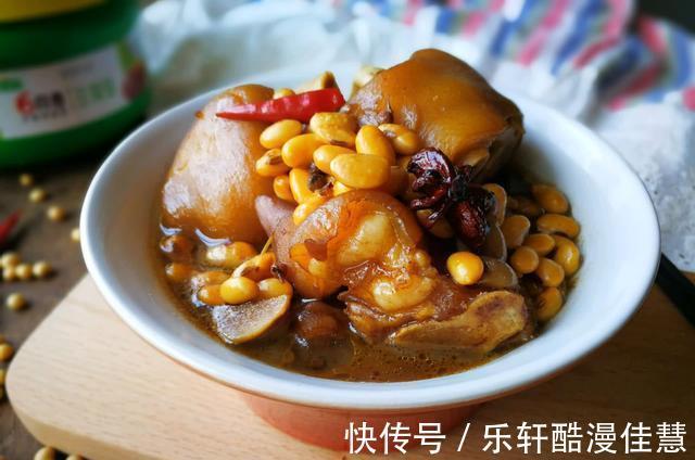 黄豆|买2个猪蹄,加上1把黄豆一焖,肥而不腻,好吃无腥味