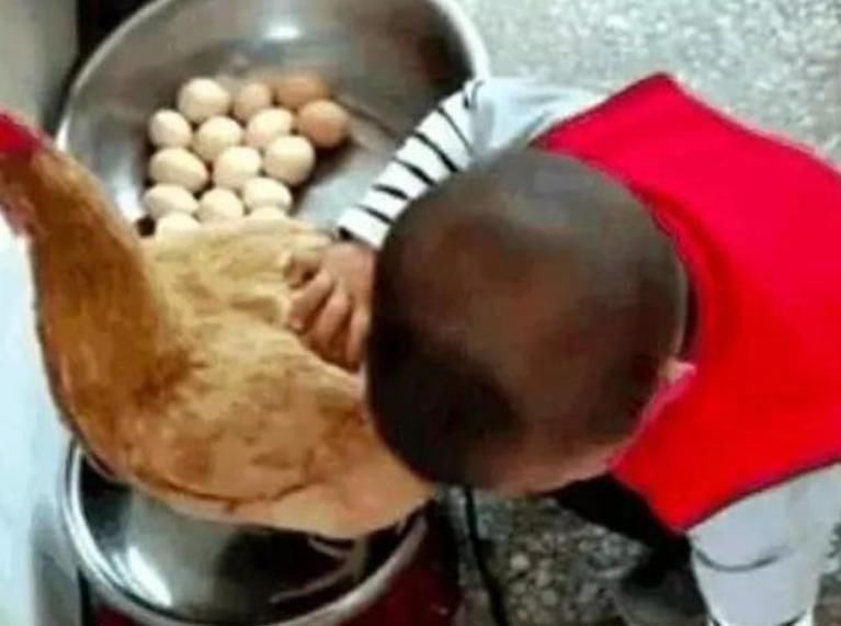 游戏|哥哥为打游戏,把妹妹进行了“捆绑”,给出的理由让爸妈哭笑不得