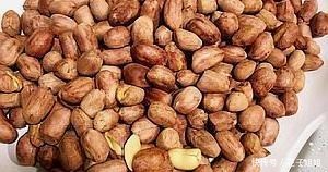 花生米,椒盐做出来特别的香酥!这几步你千万不能少!