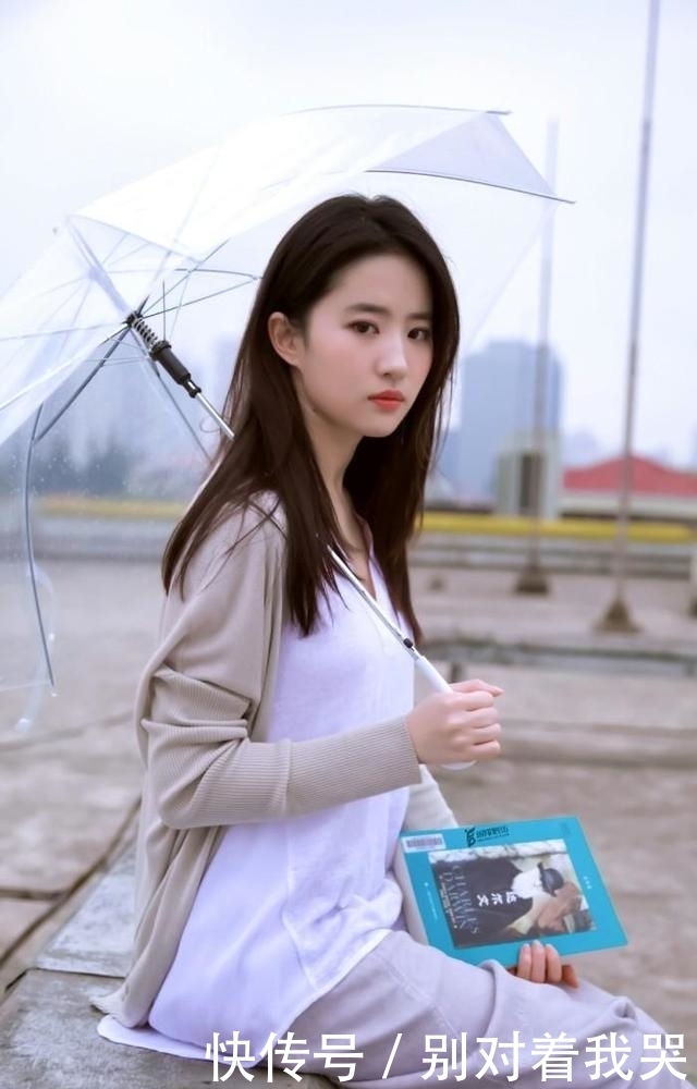 保湿|隐藏于屈臣氏的“憋屈”精华液,保湿润肤去瑕疵,只因价低被轻视