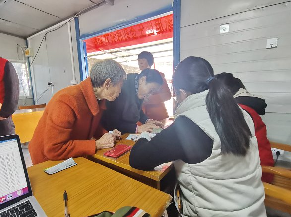 蔡菊珍|服务多了，费用低了，签约家庭医生真好！