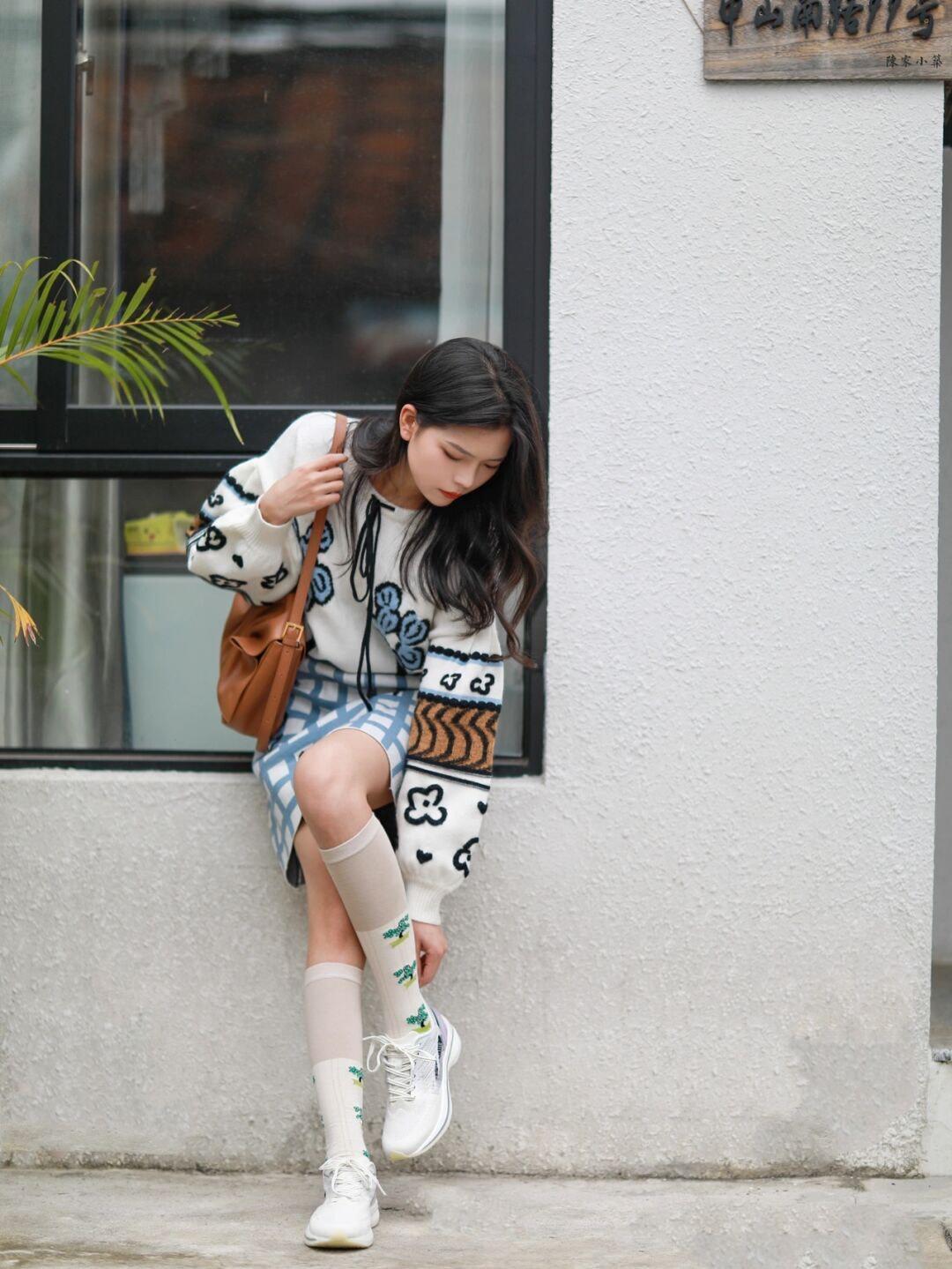 皮裤|今年流行这种棉裙,搭配蕾丝打底衫,保暖又性感!