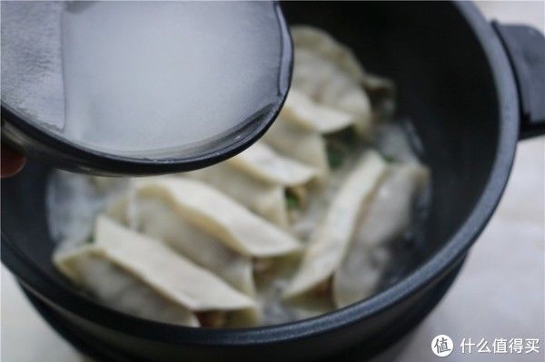 冬天就要这样吃早餐,酥脆好吃的锅贴,做法超简单