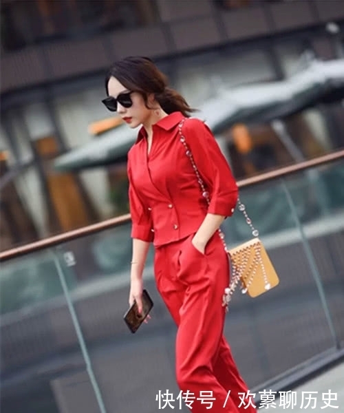 街拍,成熟美丽的姐姐与可爱的靓装小美女,哪位才是你心中的最爱