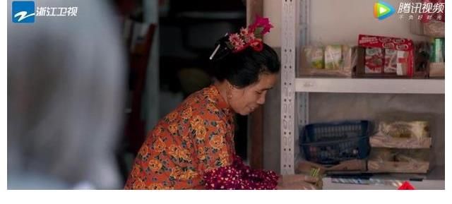 周韵的古典美,令人过目难忘!一档有内涵且低调的节目