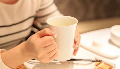 肝脏|28岁幼师查出肝癌,3月后离世,医生惋惜:1汤天天喝,堪比毒药