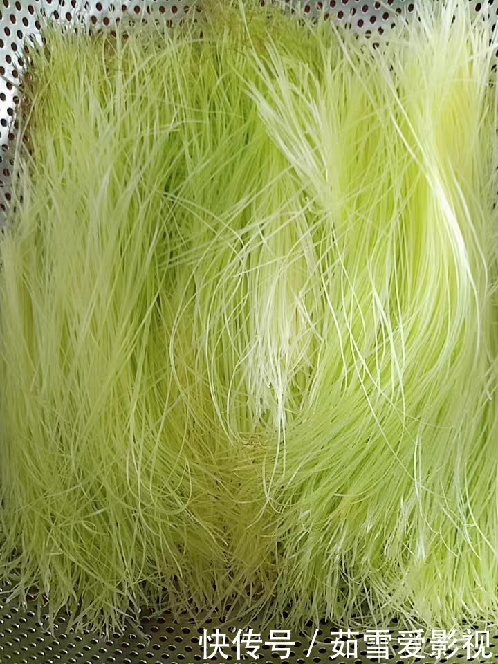 垃圾|7成人把它当垃圾扔，却是“低脂菜”，用蒜拌一拌，体重降为2位数