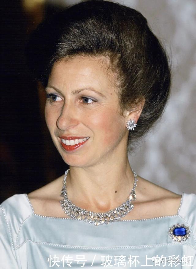 英女王唯一的女儿有这些珠宝算多还是少