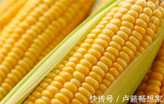 零食|7岁小男孩,胃部出现肿瘤,告诫家长5种零食少给孩子吃