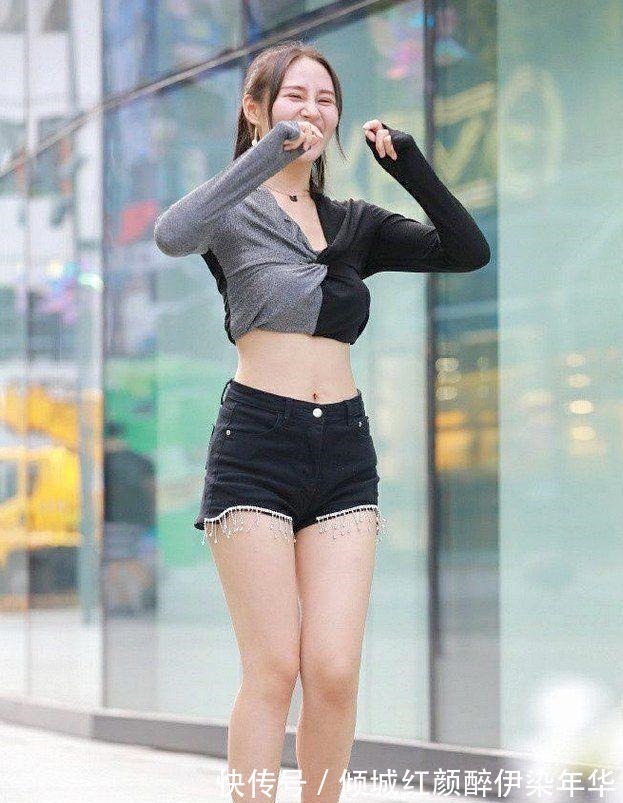 美女|街拍美女这几组搭配，才是喜欢的微胖美女