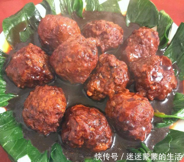 红烧狮子头，肉香四溢，美味下饭