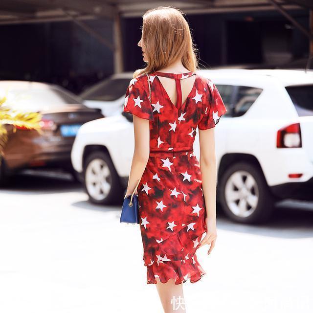 真丝裙|热情浪漫真丝连衣裙,满满的都是异国风情,多情优雅