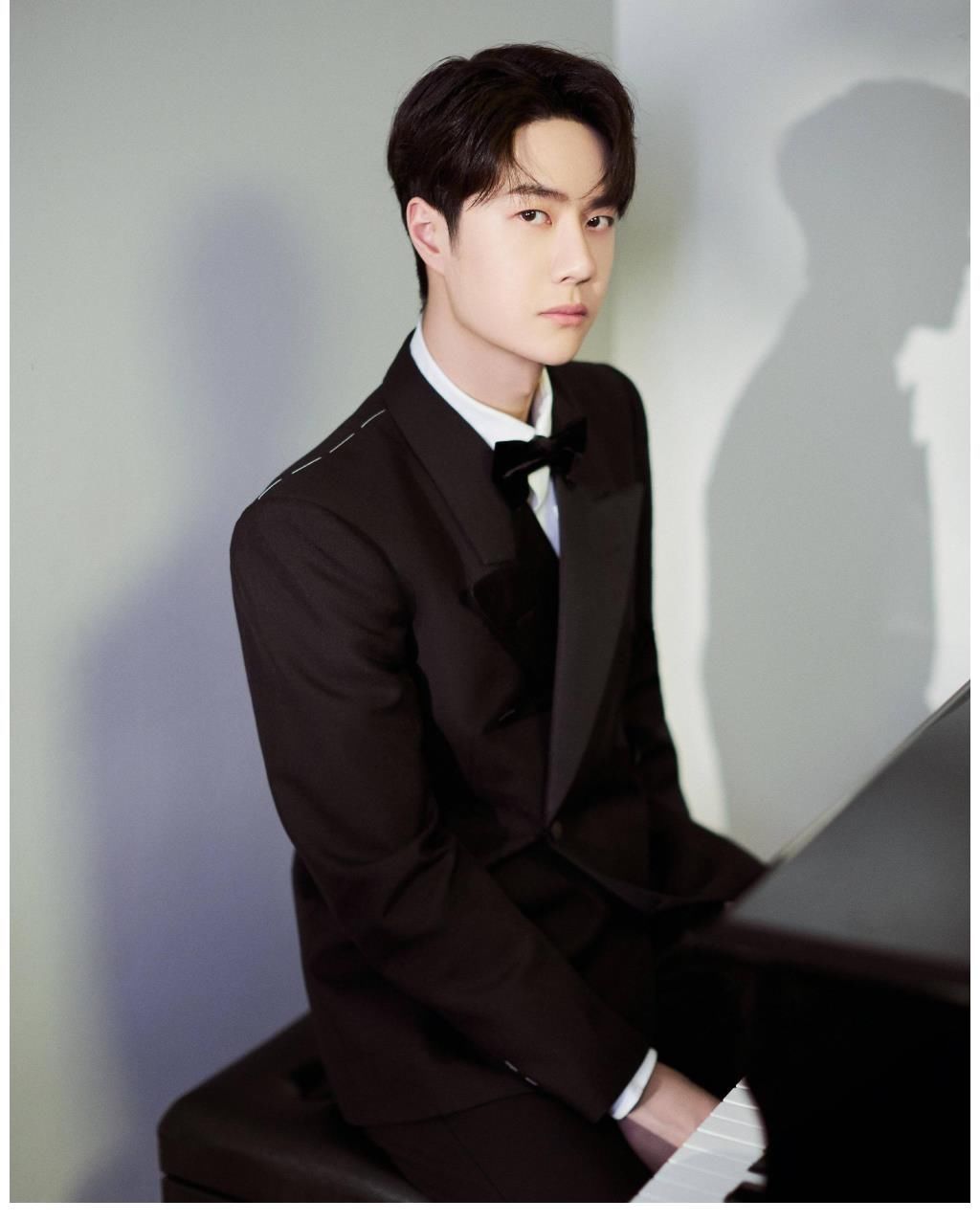 王一博《替我诉说》花絮照!