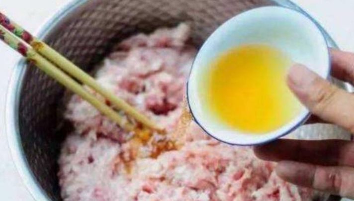 要加|饺子馆大娘说拌饺子馅时,这3味料缺一不可,少一种都不香