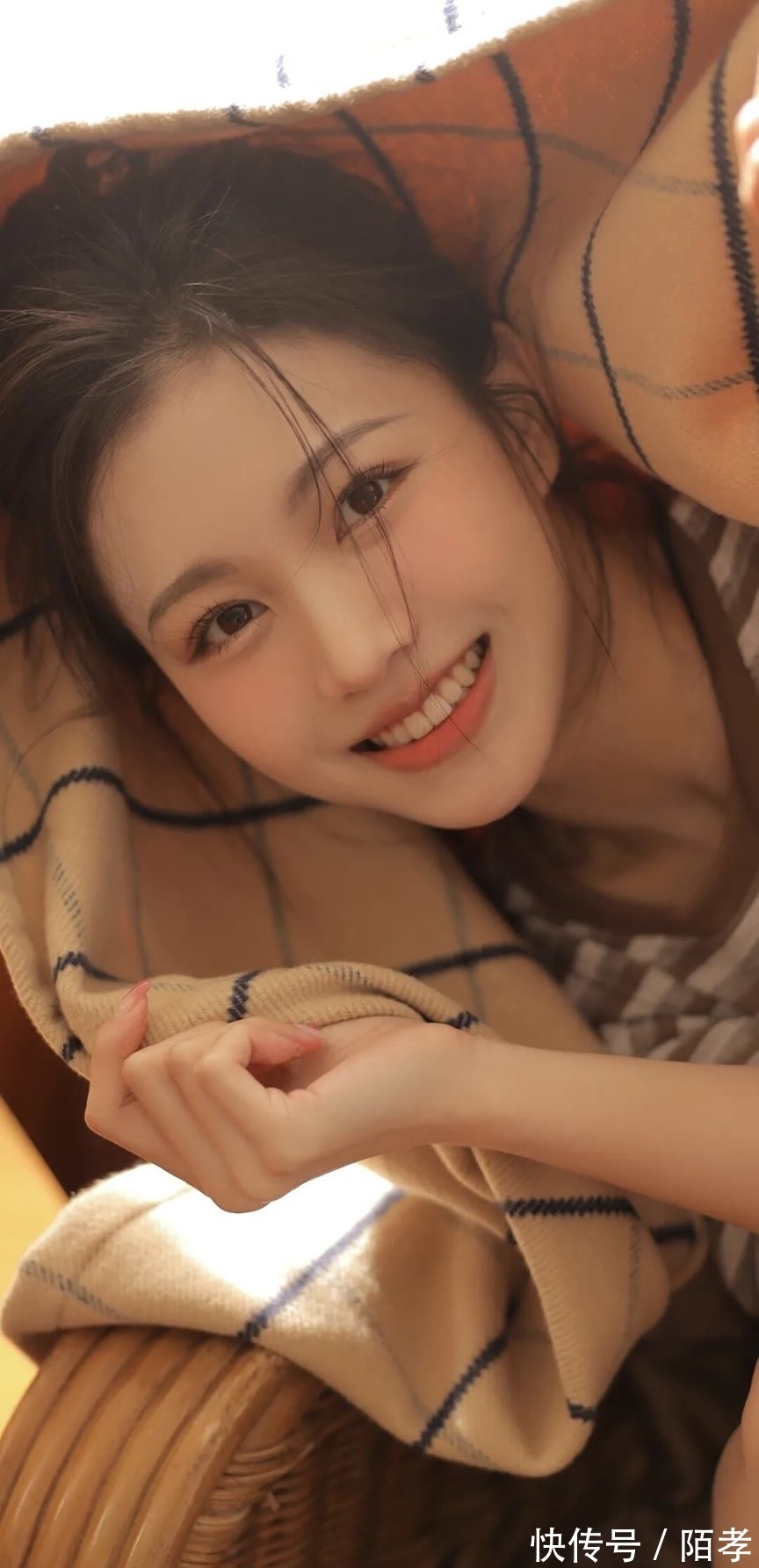 「壁纸」好在这一生兜兜转转,也曾被你温柔相待过