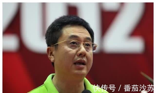 女乒|女乒教练施之皓,开除世界冠军郭跃引争议,娶小22岁弟子重回上