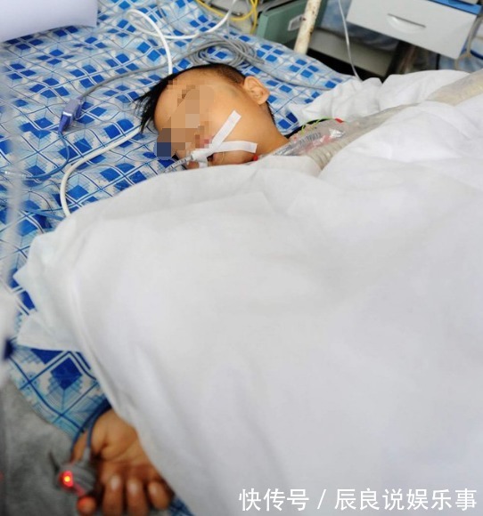 孩子|2岁男童半夜喊肚子疼,被家长送到医院,医生检查后:安排手术吧