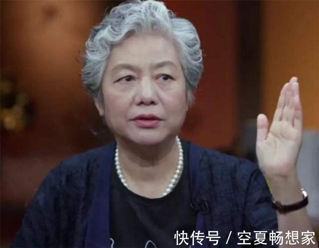 丽丽|若发现孩子有这四个行为时,李玫瑾该打就得打!长大了很难改正