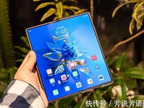 折叠屏手机|为什么华为折叠屏手机价格最高,销量却排名第一?答案来了?