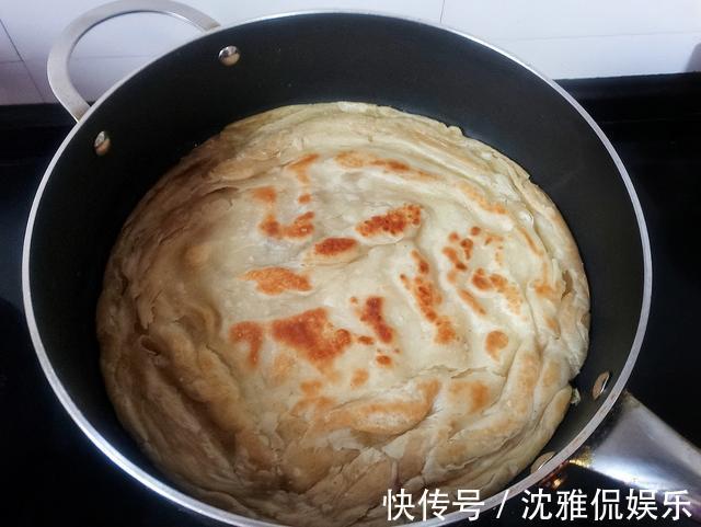 油酥|奶奶做的酱香饼，好吃有诀窍，掌握好4点，酥软多层，凉了也好吃