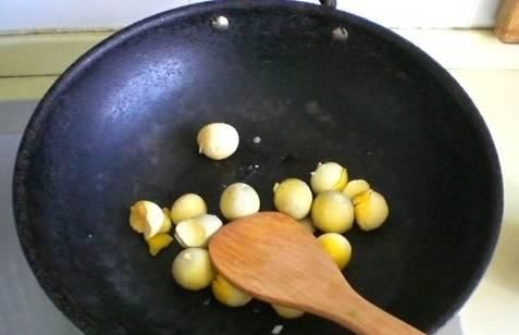 鸡蛋油是个宝,药食同源!民间偏方外用,竟有21种疗效!极少人知道